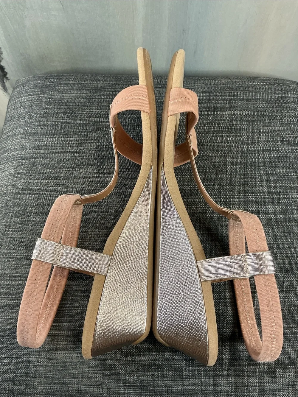 NIB Style & Co. Step ’N Flex Voyage T-Strap Wedge Sandals - Rose Gold - Size 12M
